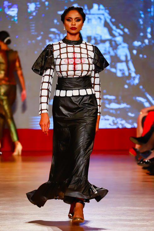 Bluza pictata si brodata RM-91