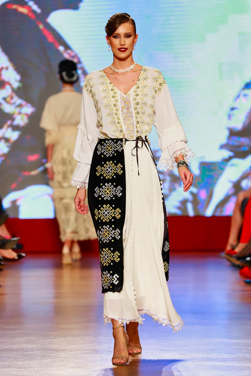 Rochie vascoza cu broderie RM-13