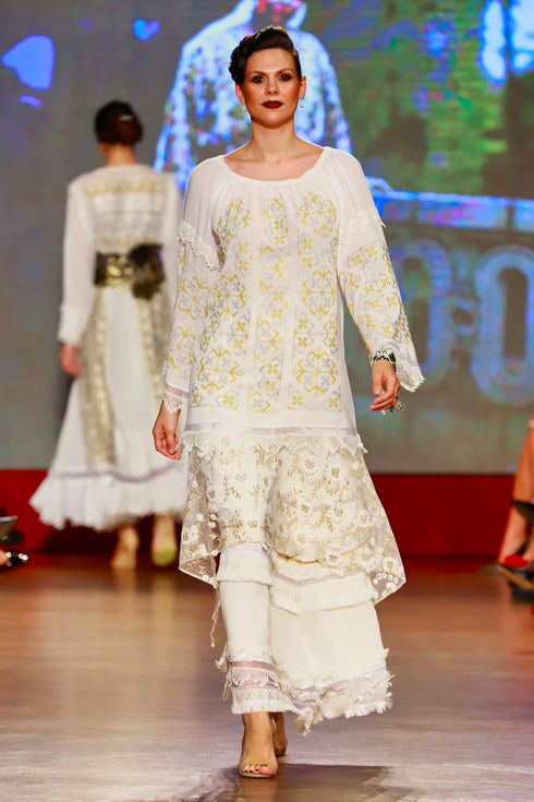 Bluza vascoza cu broderie RM-17