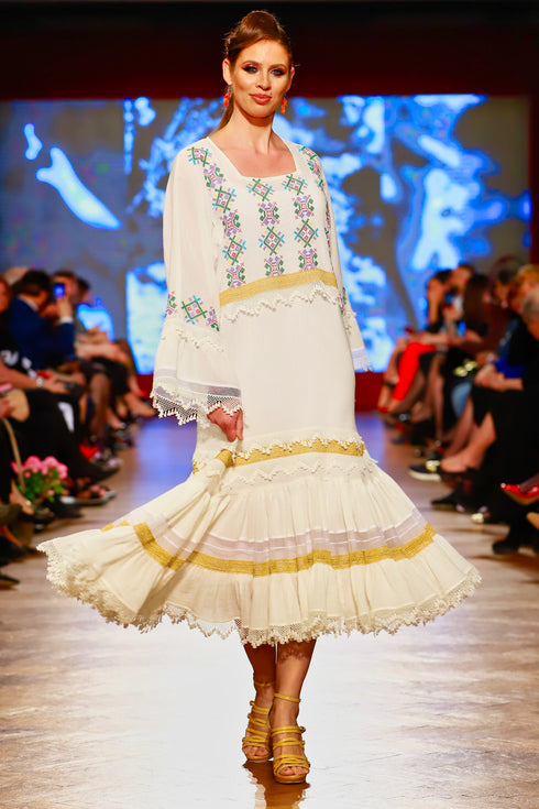 Rochie vascoza cu broderie RM-14