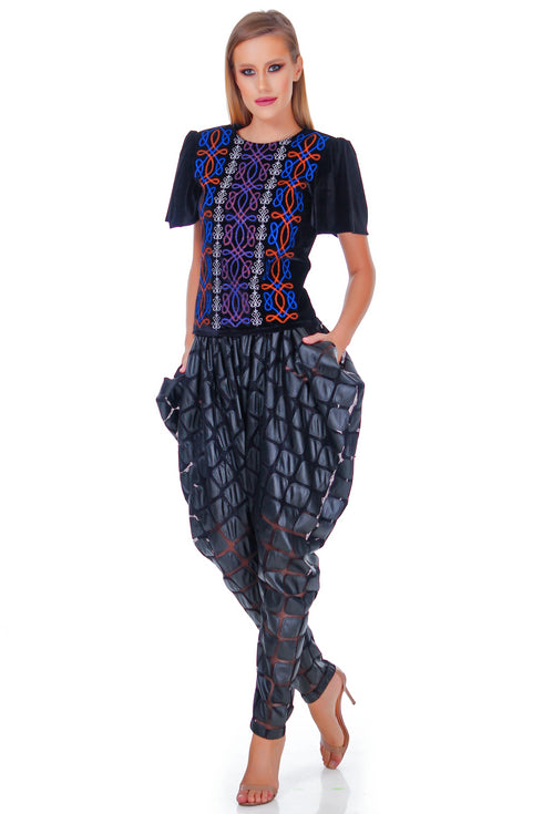 Bluza catifea cu broderie RM-79