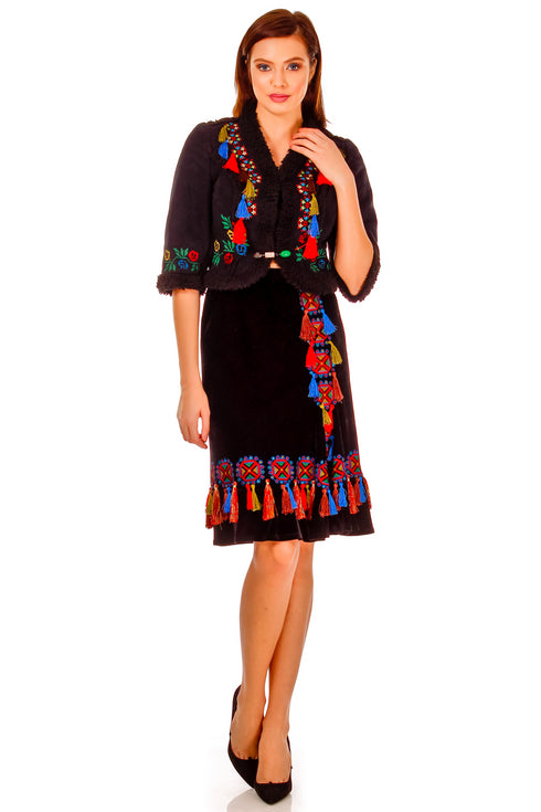 Fusta catifea cu broderie P-41
