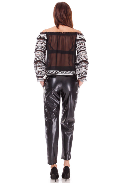 Bluza tul negru cu broderie P-56