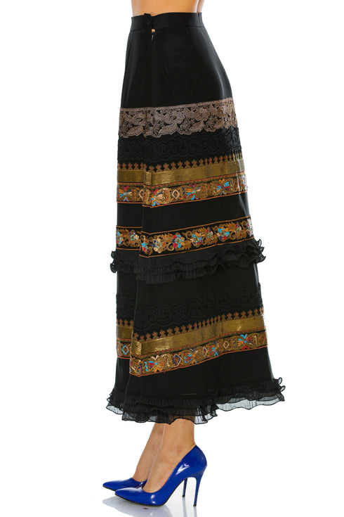 Fusta tull negru cu dantela M-63